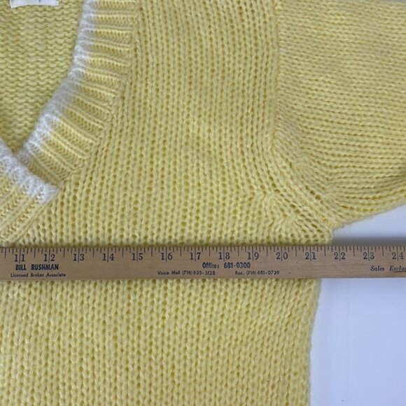 Vtg Rouge by Helium Womens Chunky Yellow V-neck Sweater MEDIUM cozy cottage fall - Picture 5 of 11